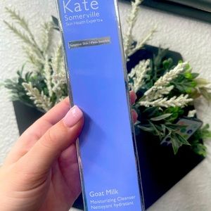 Kate Somerville GOAT MILK MOISTURIZING CLEANSER